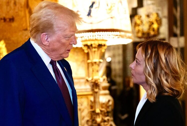 Η Μελόνι παίρνει επ’ ώμου το «παζάρι» με Τραμπ – Ποντάρει στο «0 επί 0» για δασμούς ΗΠΑ-ΕΕ