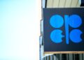 OPEC: «Φρένο» στην παγκόσμια ζήτηση πετρελαίου λόγω των δασμών των ΗΠΑ