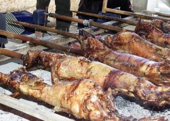 Το  αυξημένο κόστος του κτηνοτρόφου κατά 1 και 1,5 ευρώ του αρνιού  πέρασε στις λιανικές  τιμές των αλυσίδων σούπερ μάρκετ