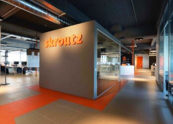 Skroutz: Μεγαλύτερο το online καλάθι αγορών το φετινό Πάσχα