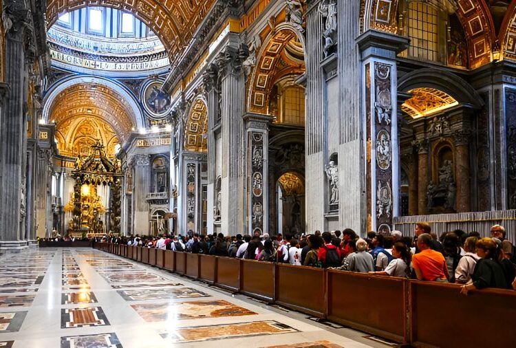 LIVE Το τελευταίο προσκύνημα στον Πάπα Φραγκίσκο – Το άγνωστο πρωτόκολλο και η τελευταία επιθυμία