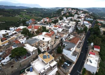 Ρηγματώσεις στις Βούτες: Οδικός χάρτης αντιμετώπισης από Δήμο και επιστήμονες