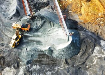 Ο Τραμπ ξαναφουλάρει τα εργοστάσια άνθρακα με πρόφαση την τεχνητή νοημοσύνη