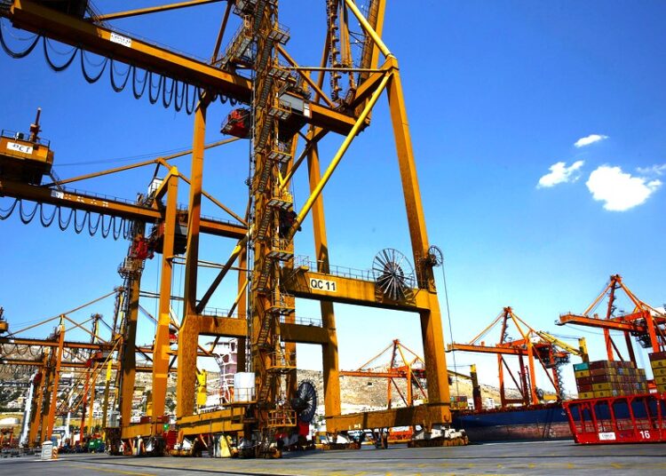 Πειραιάς, Κίνα και Ευρώπη στο limit up: Εκτόξευση διακίνησης στα terminals της Cosco