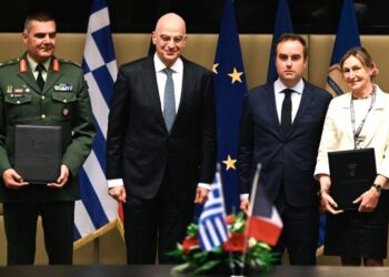 Η Γαλλία θεμελιώνει παρουσία στην ελληνική άμυνα – Υπεγράφη σύμβαση για 16 πυραύλους Exocet