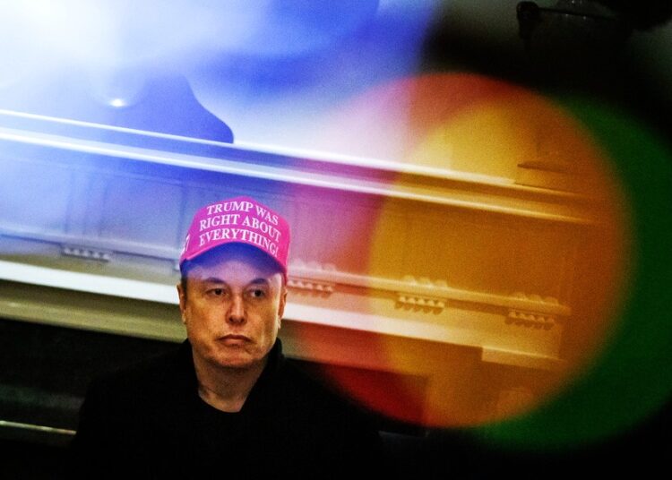 Ο Μασκ «απογειώνεται» από την κυβέρνηση Τραμπ και «προσγειώνεται» εκ νέου στη Wall Street