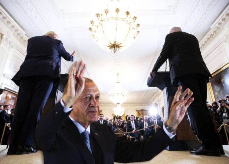 Οργή και θριαμβολογία στον τουρκικό Τύπο για συνάντηση Τραμπ-Νετανιάχου – Πυρά και κατά Ελλάδας