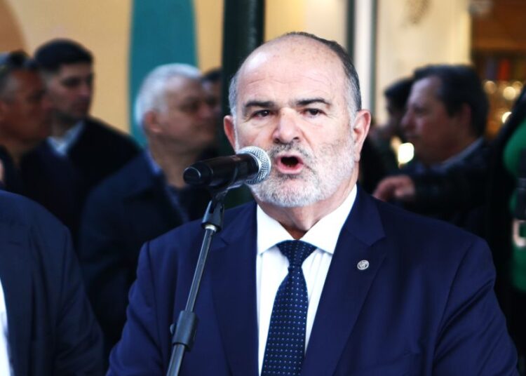 ΓΣΕΒΕΕ: «Όχι» σε ιδιώτες η είσπραξη οφειλών ΕΦΚΑ – Ζητεί απόσυρση του επίμαχου άρθρου