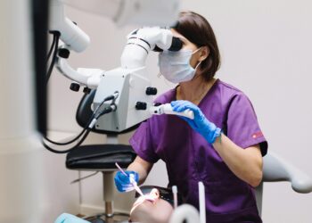 Η συνήθεια που έχουμε όλοι και μπορεί να αυξήσει τον κίνδυνο για τον καρκίνο του στόματος