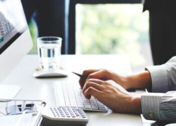 Καθαρισμοί οικοπέδων πριν την αντιπυρική: Πρόστιμα και φυλάκιση για τους αμελείς