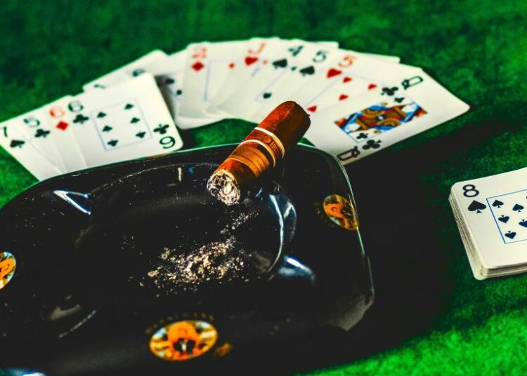 Χειροπέδες στα «φρουτάκια»: Στο στόχαστρο της ΕΛΑΣ «μίνι καζίνο» σε Αττική-Θεσσαλονίκη