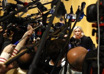 Συγκέντρωση υπέρ Λεπέν στο Παρίσι: Η άκρα δεξιά στην αντεπίθεση