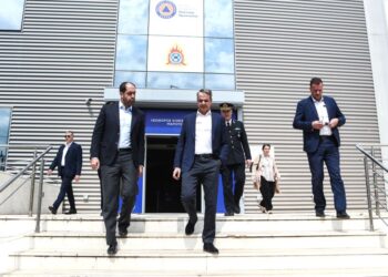 Παράταση καθαρισμού οικοπέδων: Ο Μητσοτάκης βάζει «φρένο» στον χρόνο πριν την έναρξη της αντιπυρικής