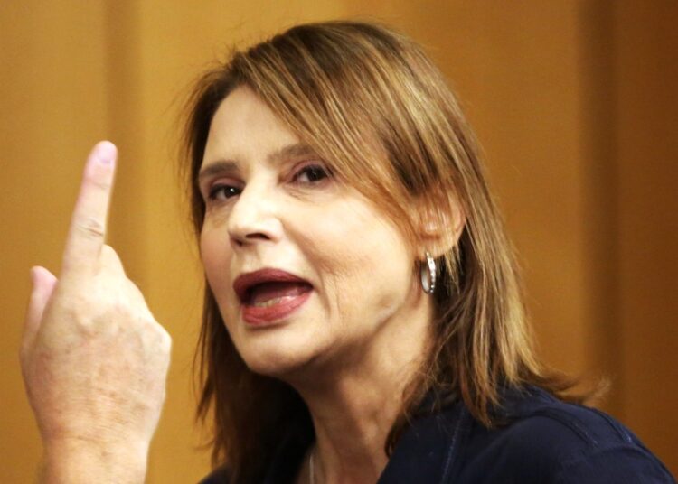 Μπατζελή: «Ποιος ζήτησε τον πειθαρχικό μου έλεγχο;» – Σε τεντωμένο σχοινί οι ισορροπίες στο ΠΑΣΟΚ