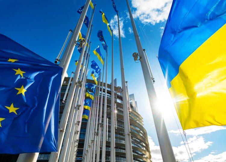 Βρυξέλλες σε εγρήγορση: 50 χώρες συντονίζουν αμυντική βοήθεια στο Κίεβο