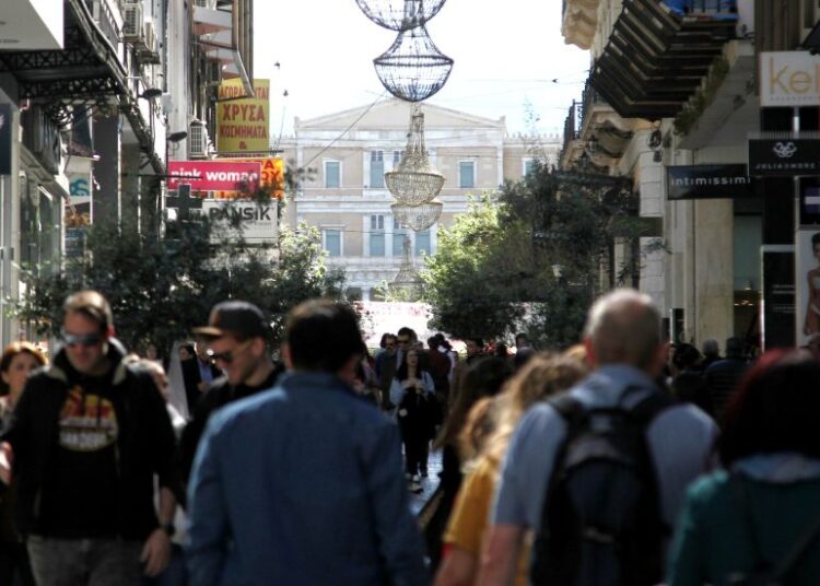 Έξοδος Πάσχα με ουρές, αυξημένη κίνηση και αυξημένες… τιμές