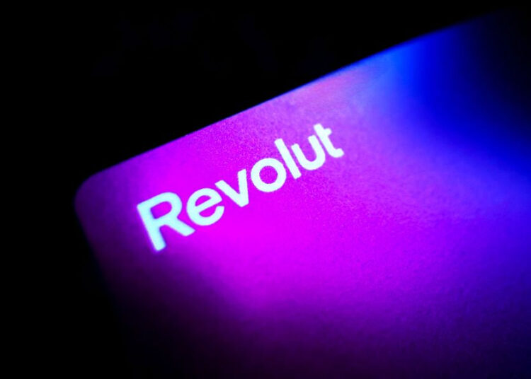 Revolut: Κάνει τα ρέστα επένδυση – 240 εκατ. επενδύσεις από 130.000 χρήστες