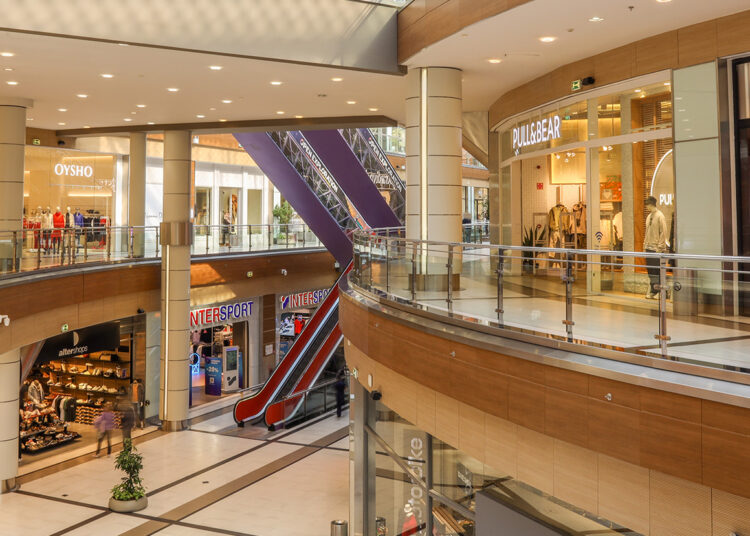 Νέο ιστορικό ρεκόρ κερδοφορίας για τα εμπορικά κέντρα της Lamda