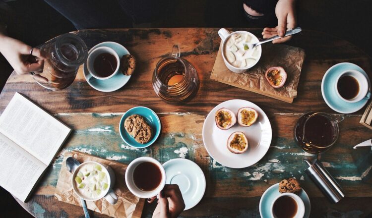 Τι λένε οι καρδιολόγοι για τον καφέ και θα επιμηκυνθεί η ζωή σου