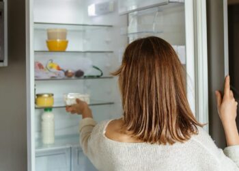 Το κόλπο με το πορτοκάλι και το ψυγείο που ελάχιστοι γνωρίζουν