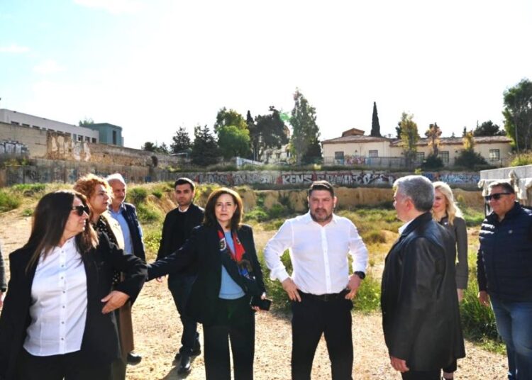 Υπόγειο πάρκινγκ: Ο Χαρδαλιάς ξεμπλοκάρει το έργο-φάντασμα της Νέας Ιωνίας