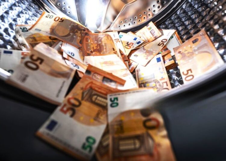 Δέσμευση περιουσιών για «ξέπλυμα» 100 εκατ. ευρώ από κύκλωμα αλλοδαπών