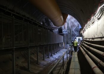 ΑΒΑΞ: Κάλυψε το 60% της διαδρομής ο πρώτος μετροπόντικας του μετρό της Αθήνας