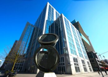 Η Ευρώπη «ξεπαγώνει» 3 δισ. από ρωσικά assets για να αποζημιώσει Δυτικούς επενδυτές