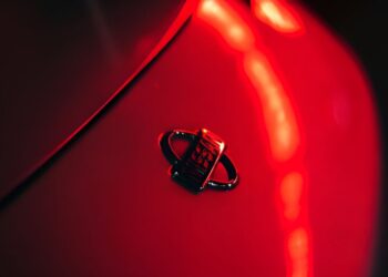 Αναδιάρθρωση σοκ από τη Nissan: Κλείνει 10 από τα 17 εργοστάσιά της παγκοσμίως