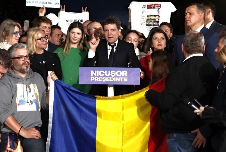Ανατροπή στις κάλπες της Ρουμανίας: Ευρωπαϊκή νίκη με φόντο ακροδεξιές αντιδράσεις