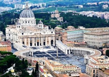 Βατικανό σε αδιέξοδο: Οι καρδινάλιοι δεν «βρίσκουν» διάδοχο του Πάπα