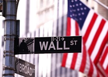 Άλμα στην Wall Street: Το trade deal ΗΠΑ–Κίνας εκτοξεύει S&P 500 και Nasdaq