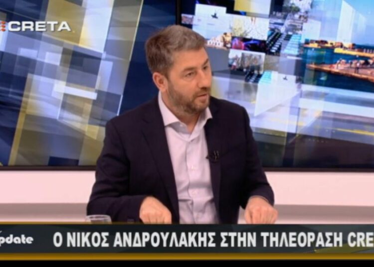 Ανδρουλάκης: Η ΝΔ «πολεμάει» με πυρηνικά όπλα και εμείς με τα χέρια και τα πόδια μας