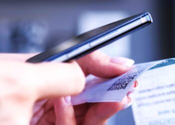 Η φοροδιαφυγή μπαίνει στο κινητό και σημειώνει ρεκόρ καταγγελιών από τους πολίτες