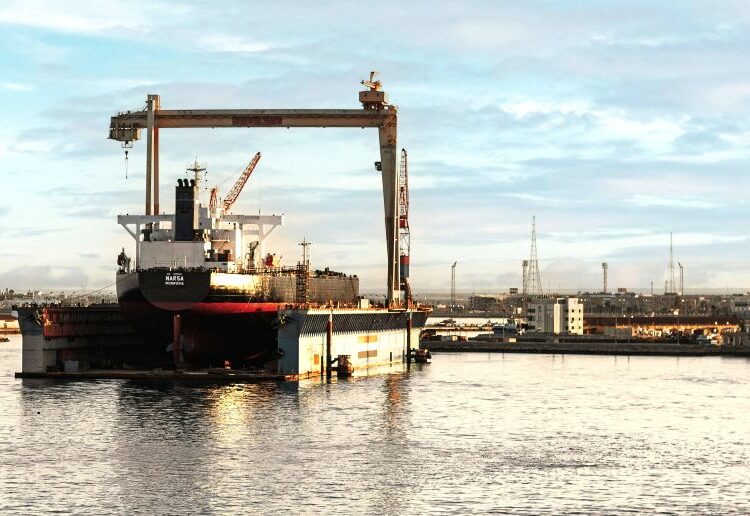 Διώρυγα Σουέζ με… έκπτωση: Κίνητρο στις ναυτιλιακές μετά την εκεχειρία στην Ερυθρά