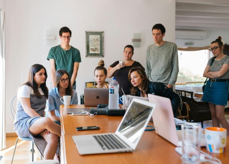 Η ανατρεπτική πρόταση του Μπιλ Γκέιτς για τον κόσμο της εργασίας