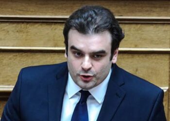 Που σκοντάφτει το Brain Gain: Η νομοθετική ατέλεια και τι σκέφτεται να κάνει ο Κυριάκος Πιερρακάκης για να λύσει  το θέμα