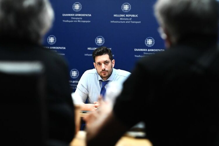 Συνάντηση Κυρανάκη με οικογένειες θυμάτων τροχαίων: «Θα σώσουμε ζωές, ακόμη κι αν δεν αρέσει»