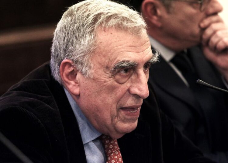 Παραιτήθηκε ο Μενουδάκος από την Αρχή Προστασίας Δεδομένων: «Δεν δέχτηκα ποτέ πιέσεις»