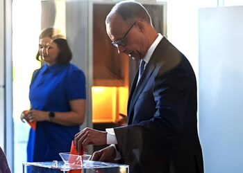 Bundestag χωρίς πλειοψηφία: Σε δεύτερο γύρο η μάχη του Φρίντριχ Μερτς