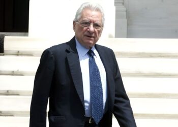«Έφυγε» ο Πέτρος Μολυβιάτης – Η ήρεμη δύναμη της ελληνικής διπλωματίας