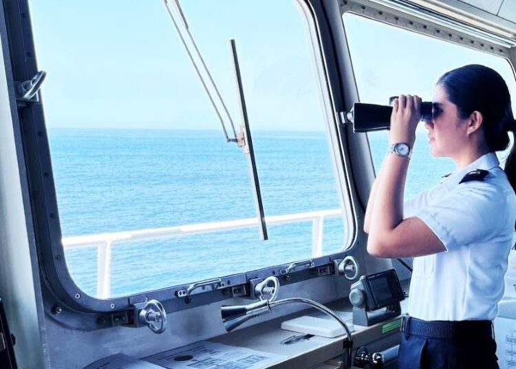 Η ναυτιλία και το άβατο των φύλων: Αγκυροβολημένες στην ανισότητα οι γυναίκες