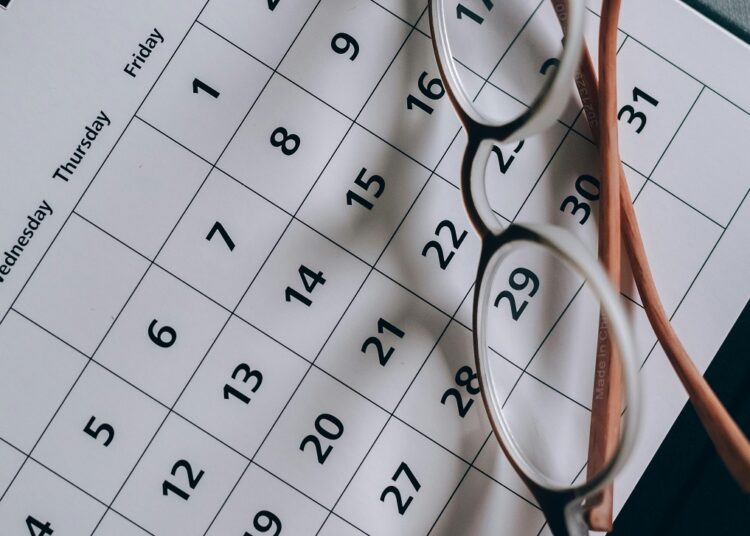 «Ο μήνας έχει εννιά»: Από πού προέρχεται η φράση;