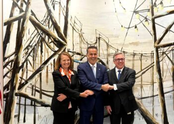 Παπασταύρου στην καρδιά της Chevron: Έρχεται συνέχεια με Exxon και Cheniere