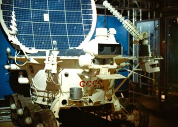 Έκρηξη παραγωγής βιομηχανικών ρομπότ στο «Silicon Valley» της Κίνας το 2024