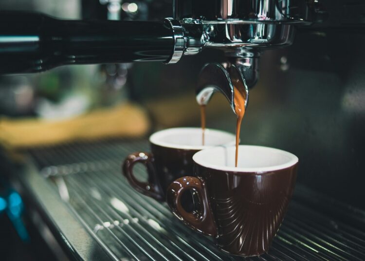 Ποια είναι η διαφορά μεταξύ εσπρέσο και καπουτσίνο;