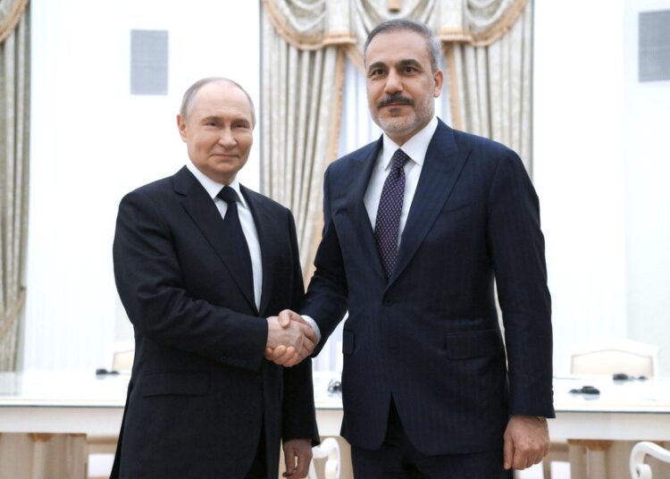 Η Τουρκία ζητά φιλοξενία των συνομιλιών Ρωσίας–Ουκρανίας στην Κωνσταντινούπολη