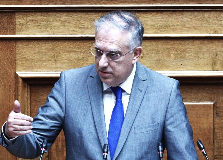 Αναπτυξιακός νόμος 2025: Νέα κριτήρια, νέες ενισχύσεις – Το πολιτικό στίγμα Θεοδωρικάκου