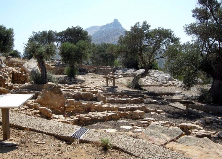 Το άγαλμα που παραμένει ξαπλωμένο στην ελληνική γη για 15 αιώνες