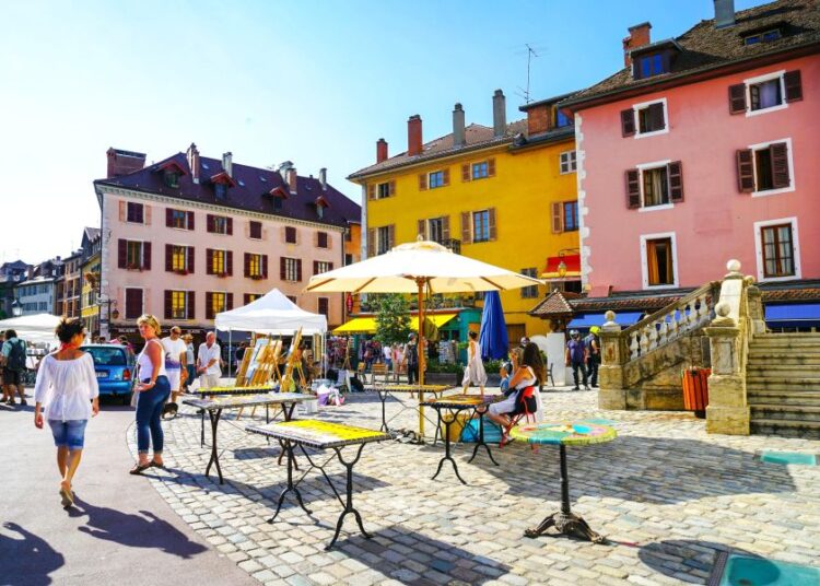 Τουριστικό ρεκόρ για την Ελλάδα: Πάνω από 40 εκατ. επισκέπτες το 2024